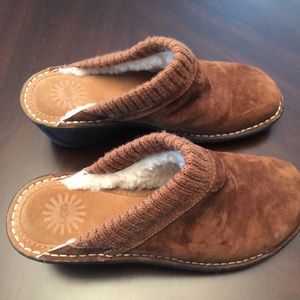 UGG Australia Gael wedge clogs size 9